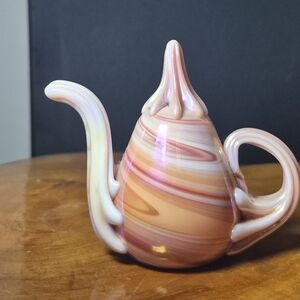 Elegant Swirled Glass Teapot - Pink and Cream